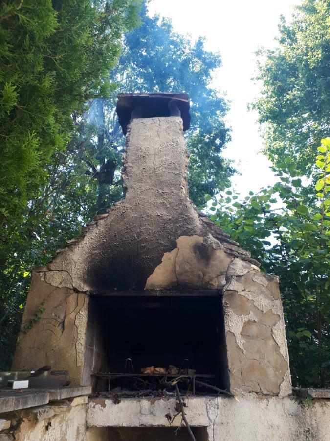 Location de vacances à Gourdon en Bouriane (46) Gourdon-en-quercy Exterior foto